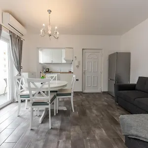 Apartament House Niko M With 6, Split