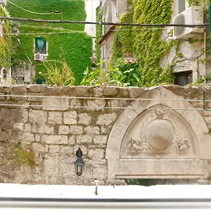 Fictilis Apartment
